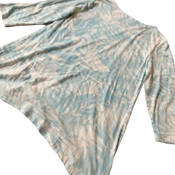 Chico's Blouse Sz 0 (Small) Aqua Blue Floral Tunic Soft Asymmetrical Beachy - Picture 14 of 15